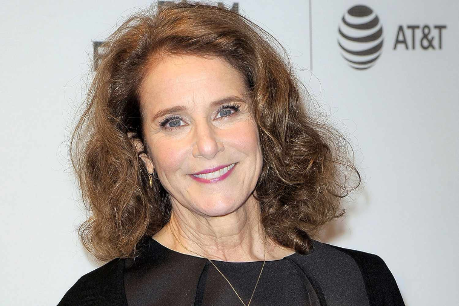 Debra Winger Net Worth