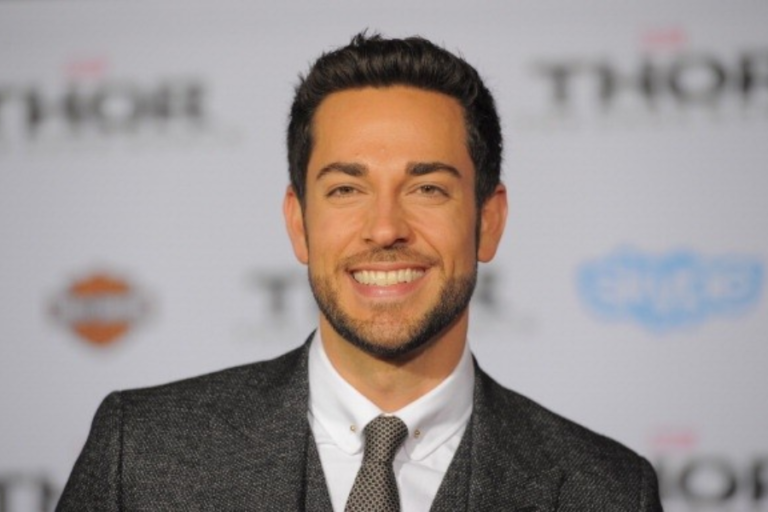 zachary levi net worth