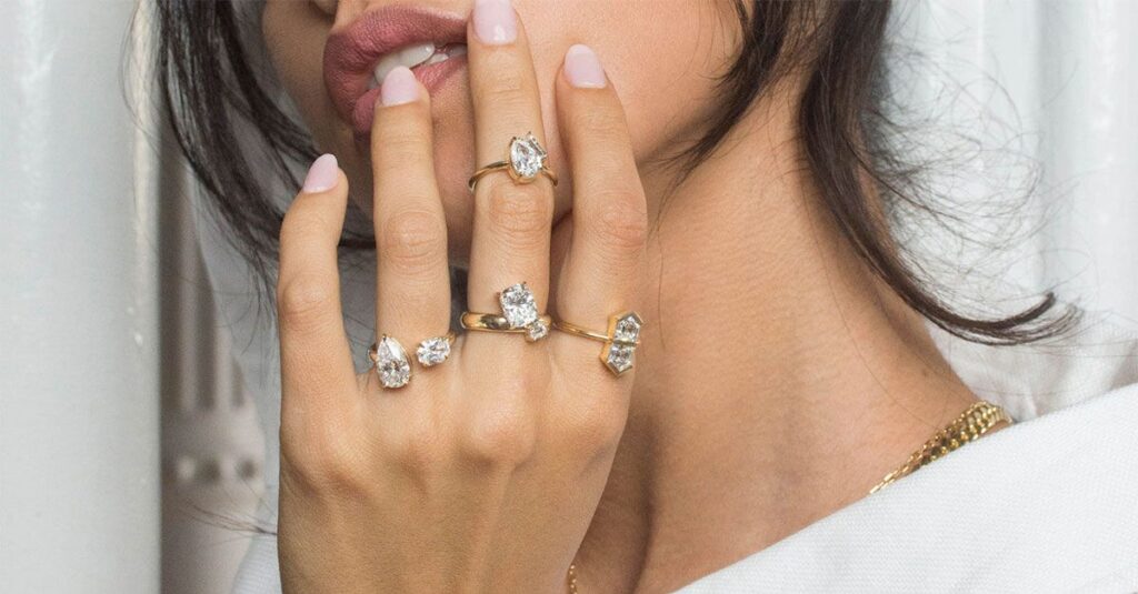 Top Trends in Mothers Birthstone Jewelry: What's Hot in 2025 Mothers Birthstone